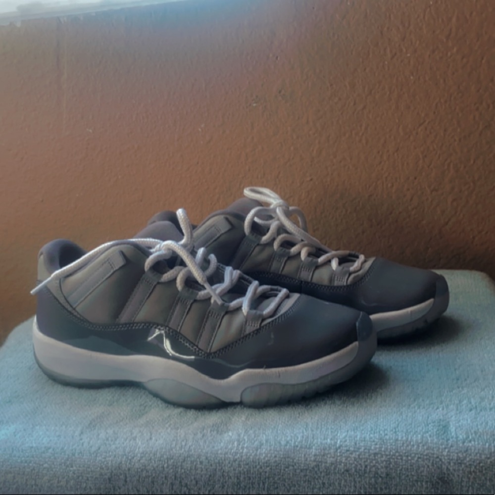 Male shoes